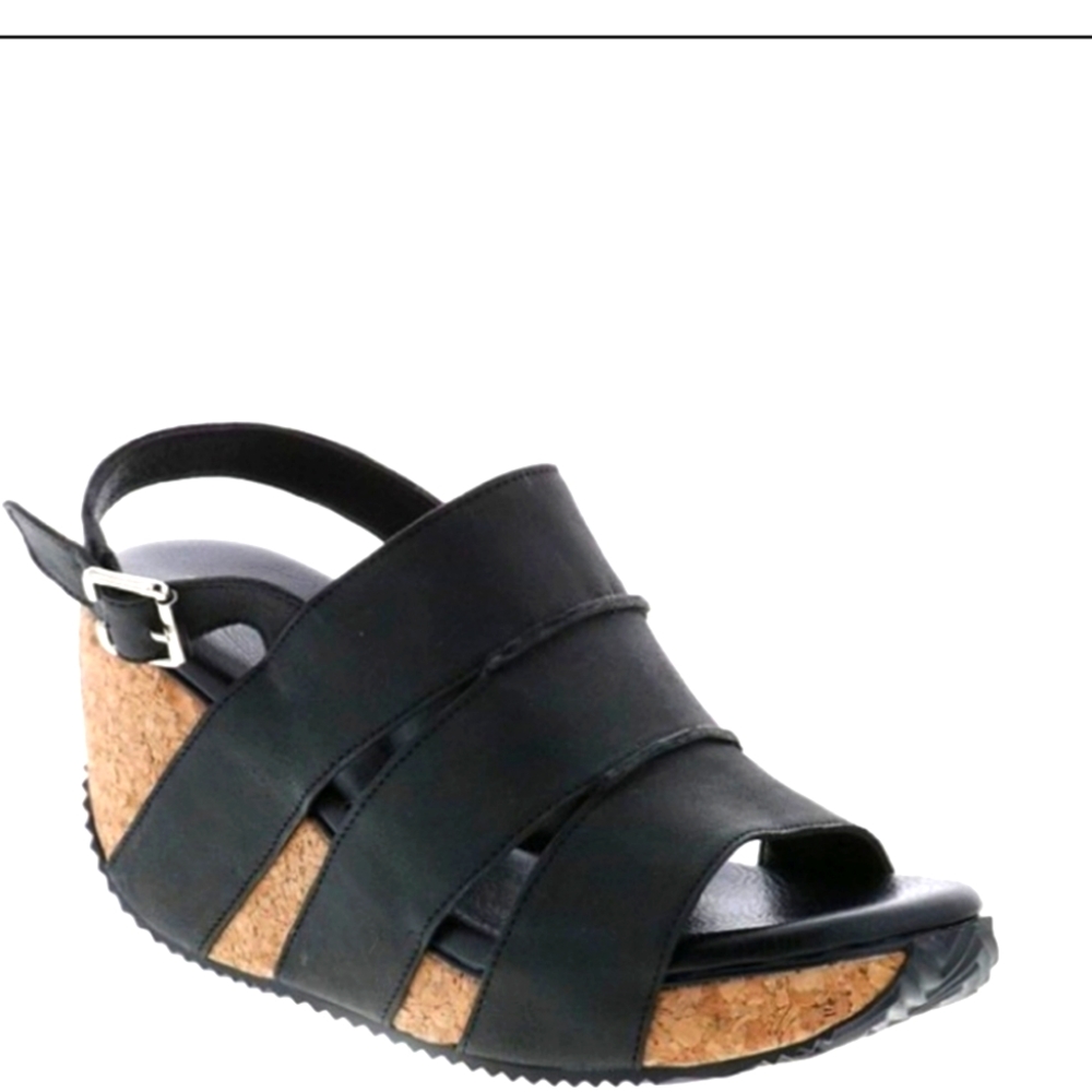 Volatile Robeline Cut Out Slingback Leather Wedges Size 8
